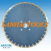 Diamond cutting disc for cutting cobblestone road