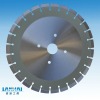 Diamond wet saw blade for concrete