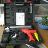 Electric caulking gun