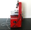 Tile cutting machine