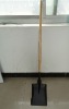 long handle shovel