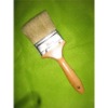 white bristle and wood handle paint brushHJFPB11001